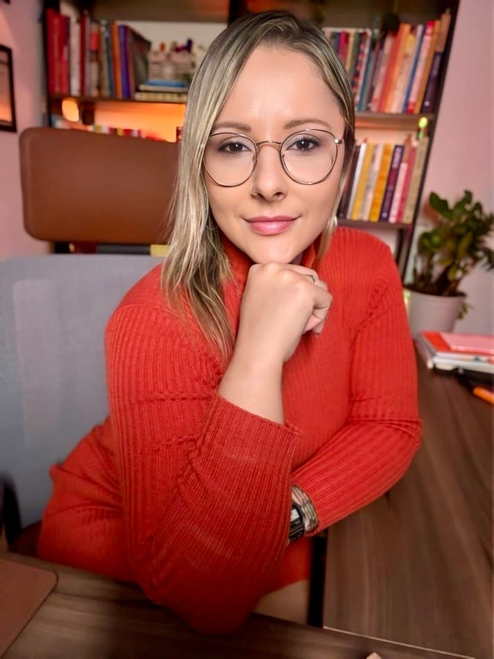 Mentora Débora Vieira